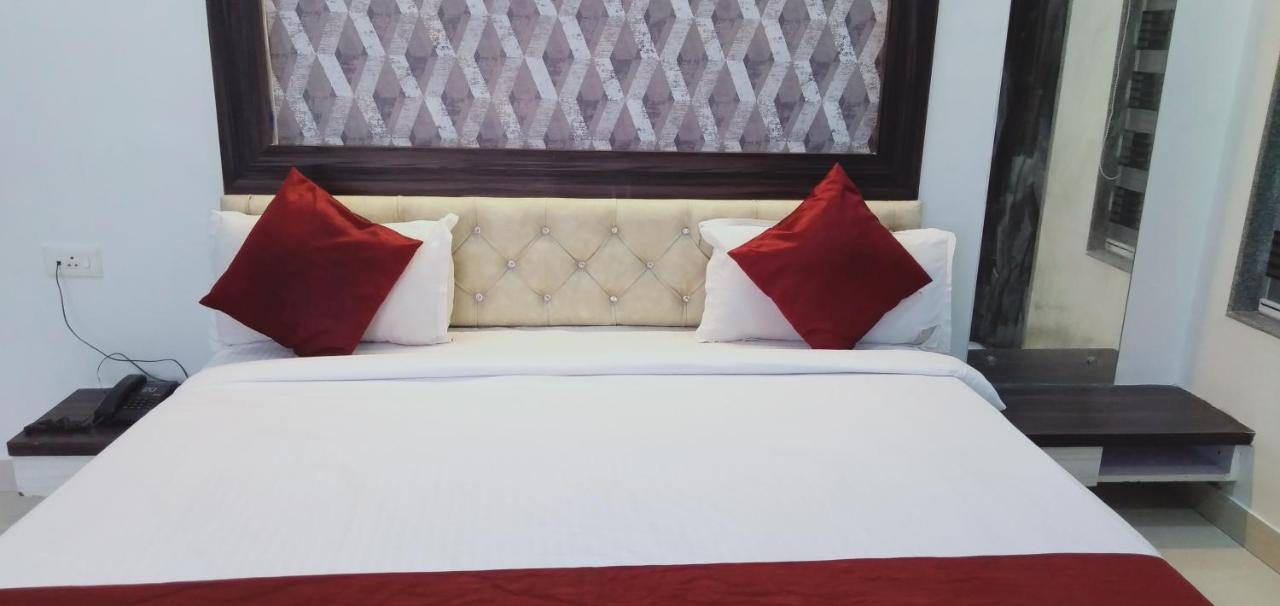Hotel White House Pune Ngoại thất bức ảnh