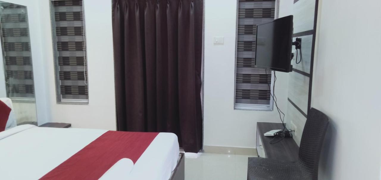 Hotel White House Pune Ngoại thất bức ảnh