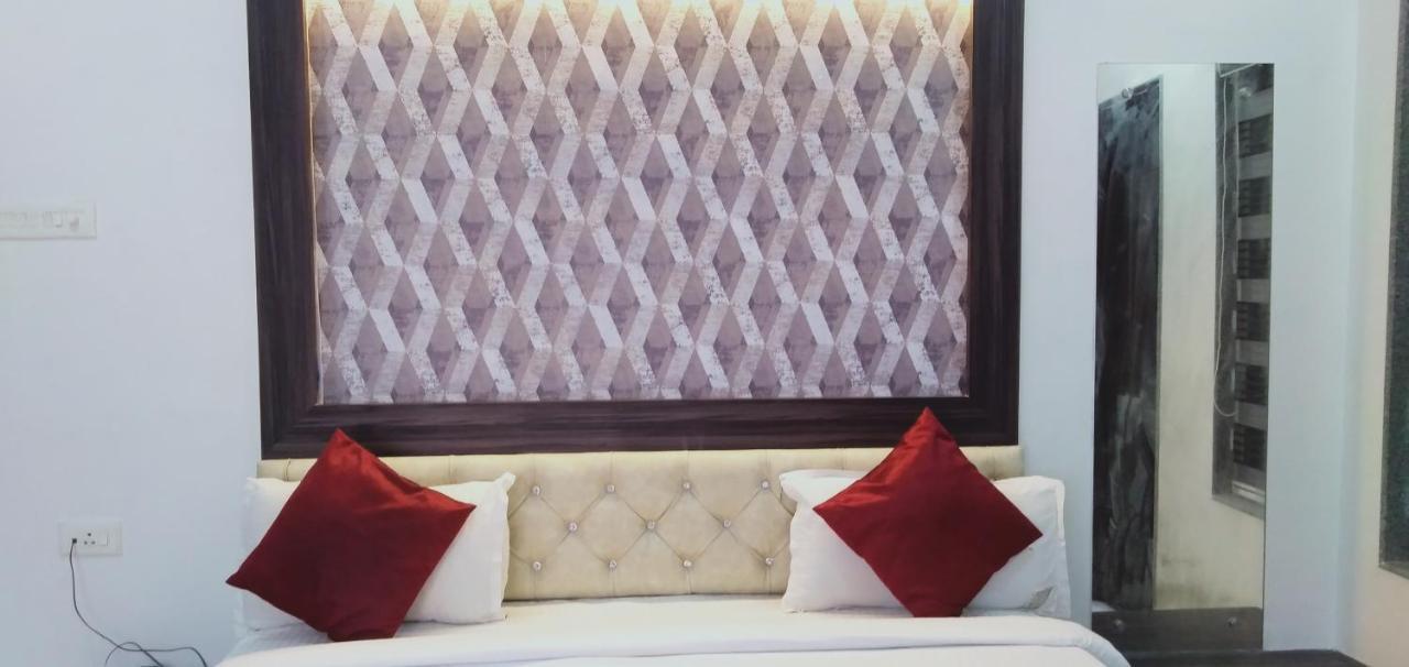 Hotel White House Pune Ngoại thất bức ảnh