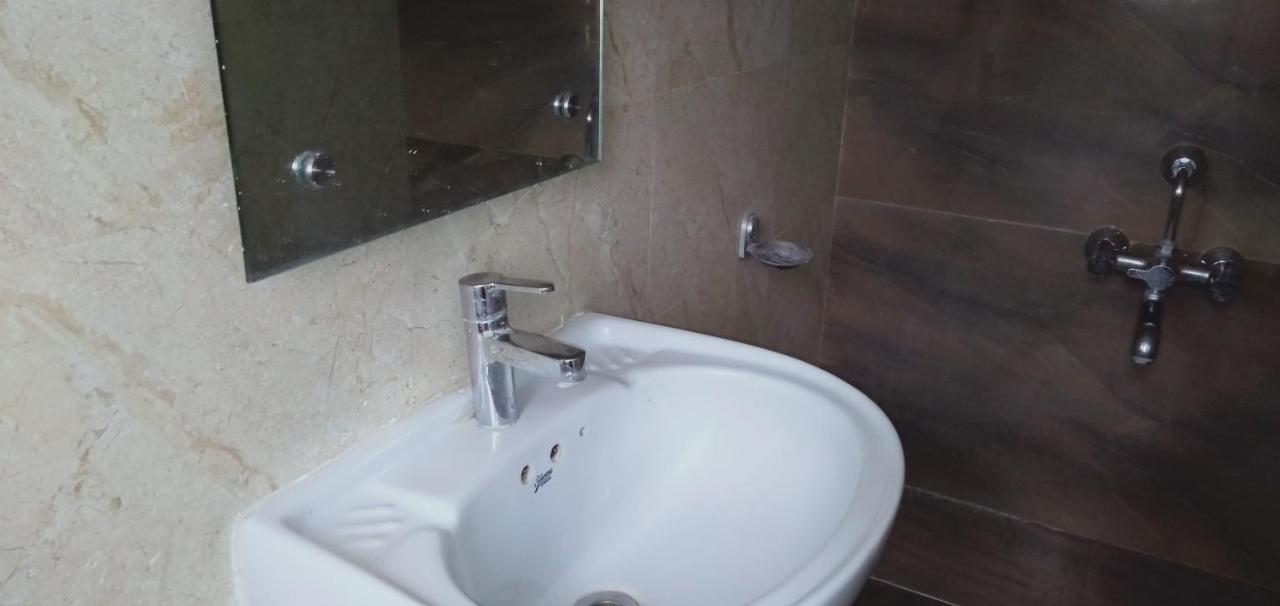 Hotel White House Pune Ngoại thất bức ảnh