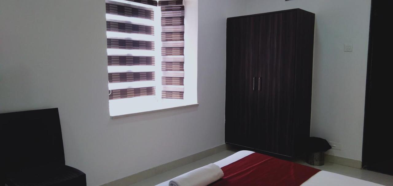 Hotel White House Pune Ngoại thất bức ảnh
