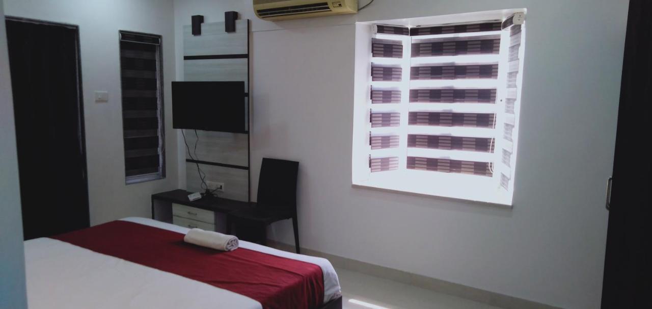 Hotel White House Pune Ngoại thất bức ảnh