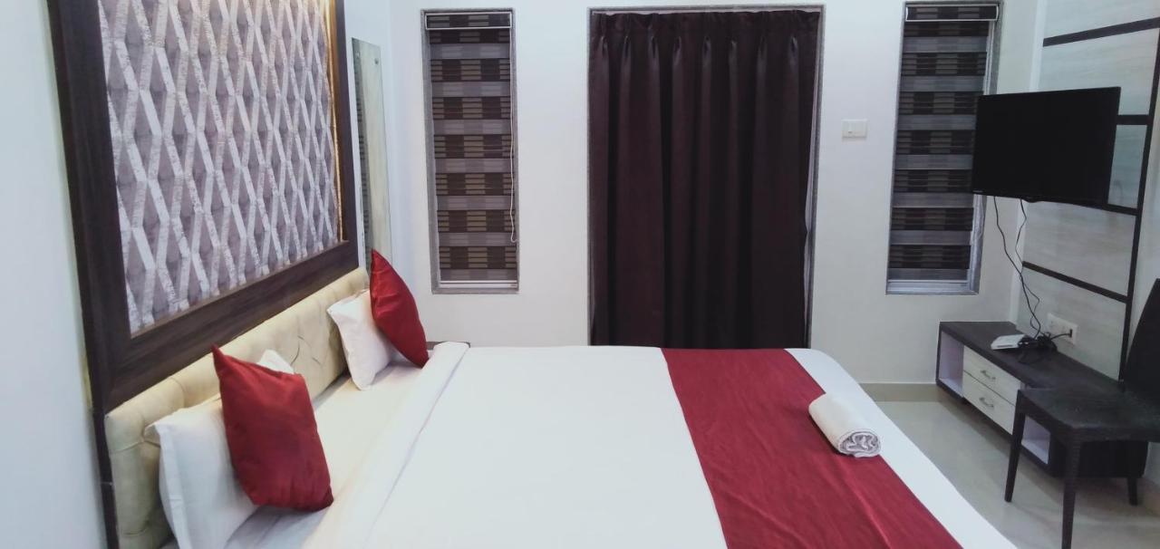 Hotel White House Pune Ngoại thất bức ảnh