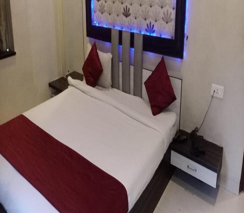 Hotel White House Pune Ngoại thất bức ảnh