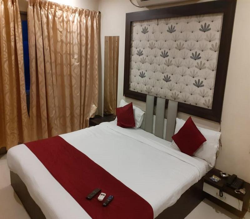 Hotel White House Pune Ngoại thất bức ảnh