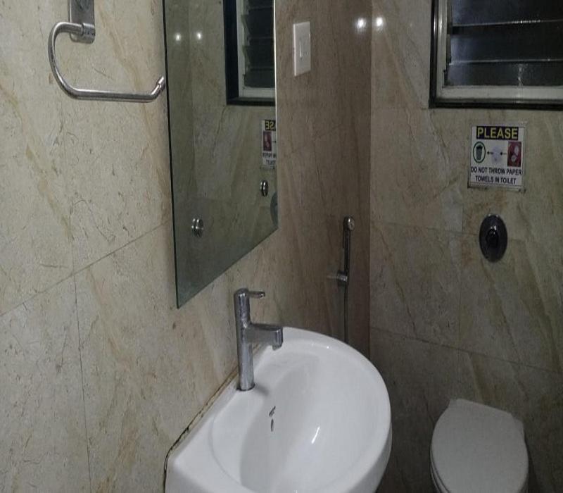 Hotel White House Pune Ngoại thất bức ảnh