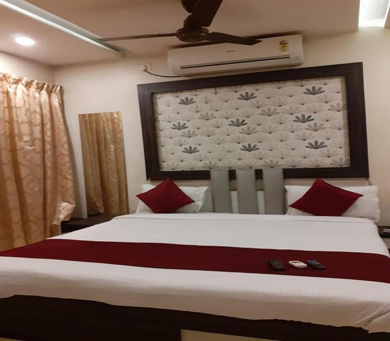 Hotel White House Pune Ngoại thất bức ảnh