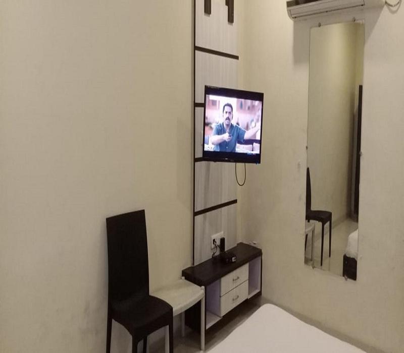 Hotel White House Pune Ngoại thất bức ảnh