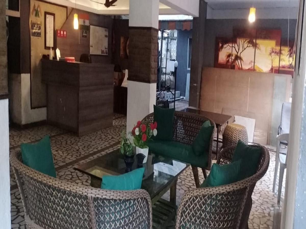 Hotel White House Pune Ngoại thất bức ảnh